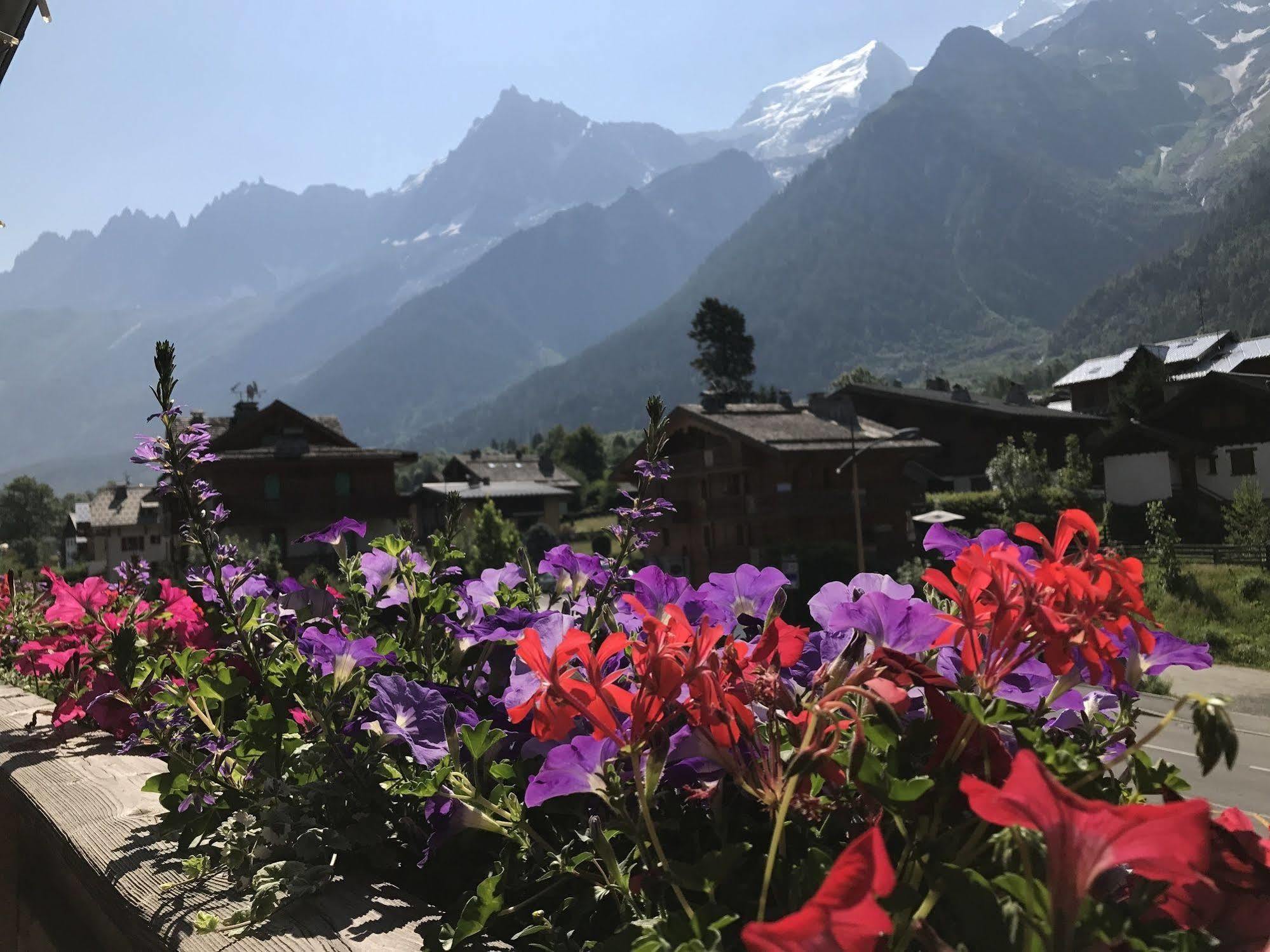 Le Saint Antoine Hotel Les Houches Buitenkant foto